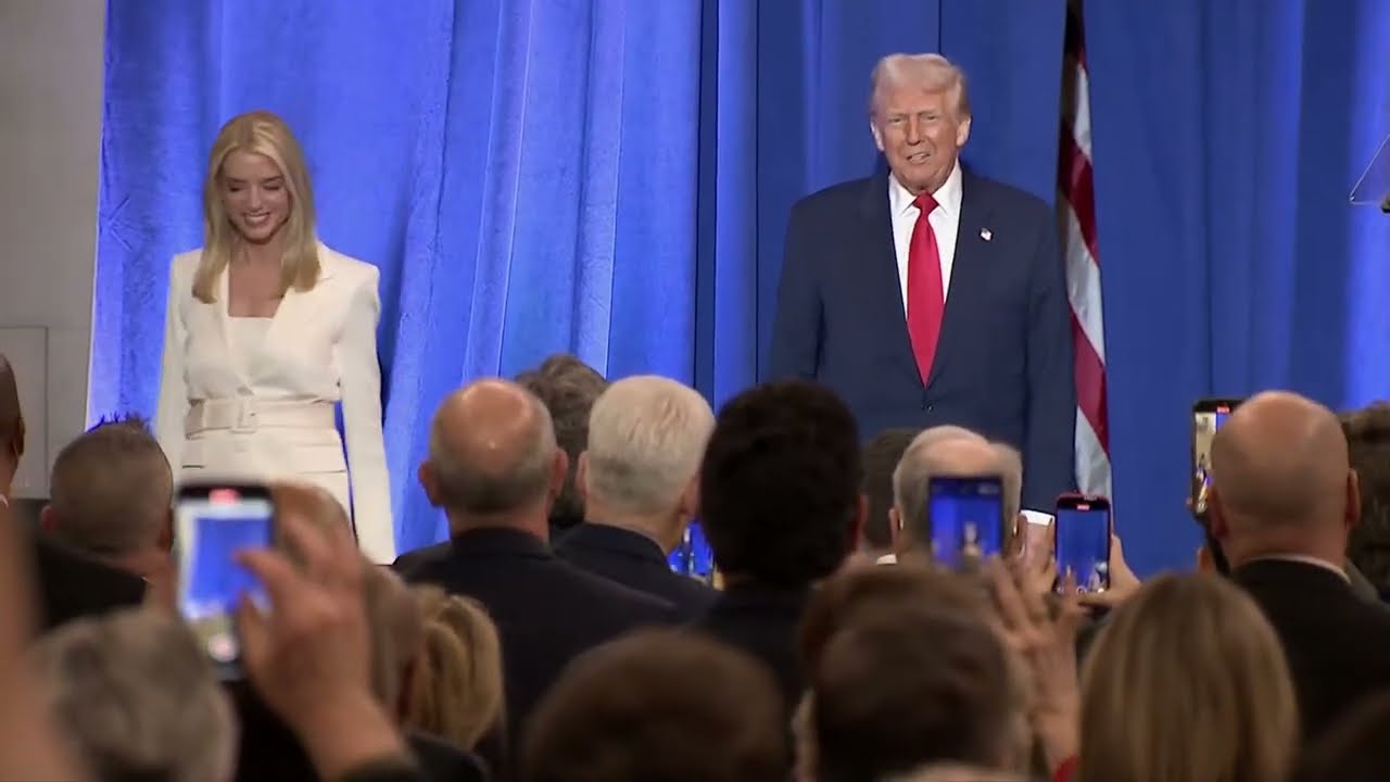 Trump & Attorney General Pam Bondi entering the United States Justice ...